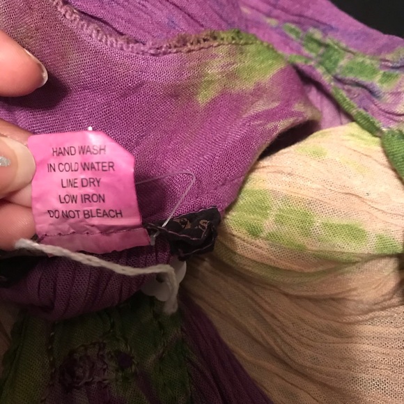 ✨ 2/$15 SALE! Purple Multi Sleeveless Top ✨ - Picture 6 of 7